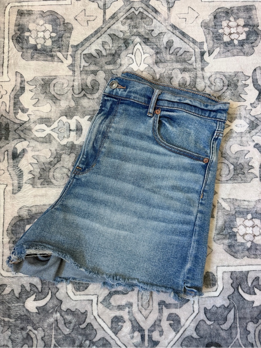 American Eagle Highest Rise 90’s Boyfriend Short